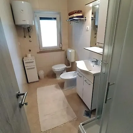 Near The Sea Es3 Apartamento Umago